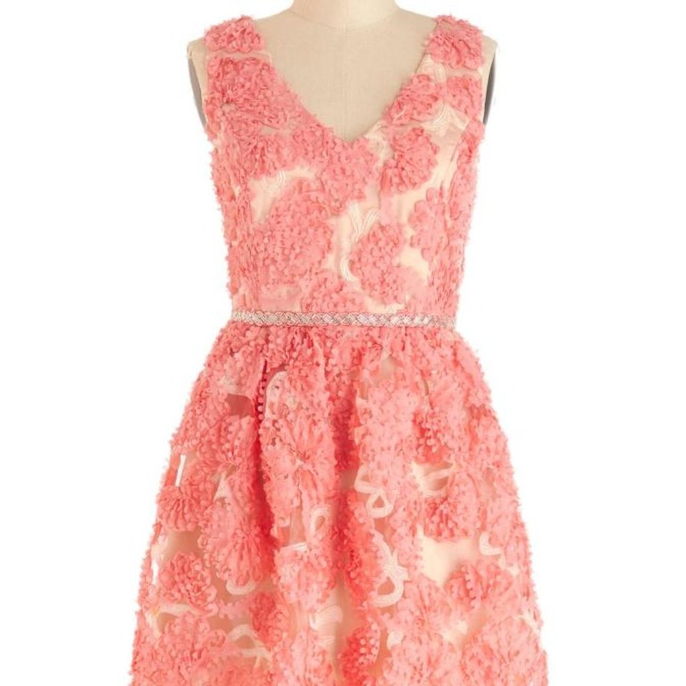 Pink Minuet Floral Lace Cocktail Dress
